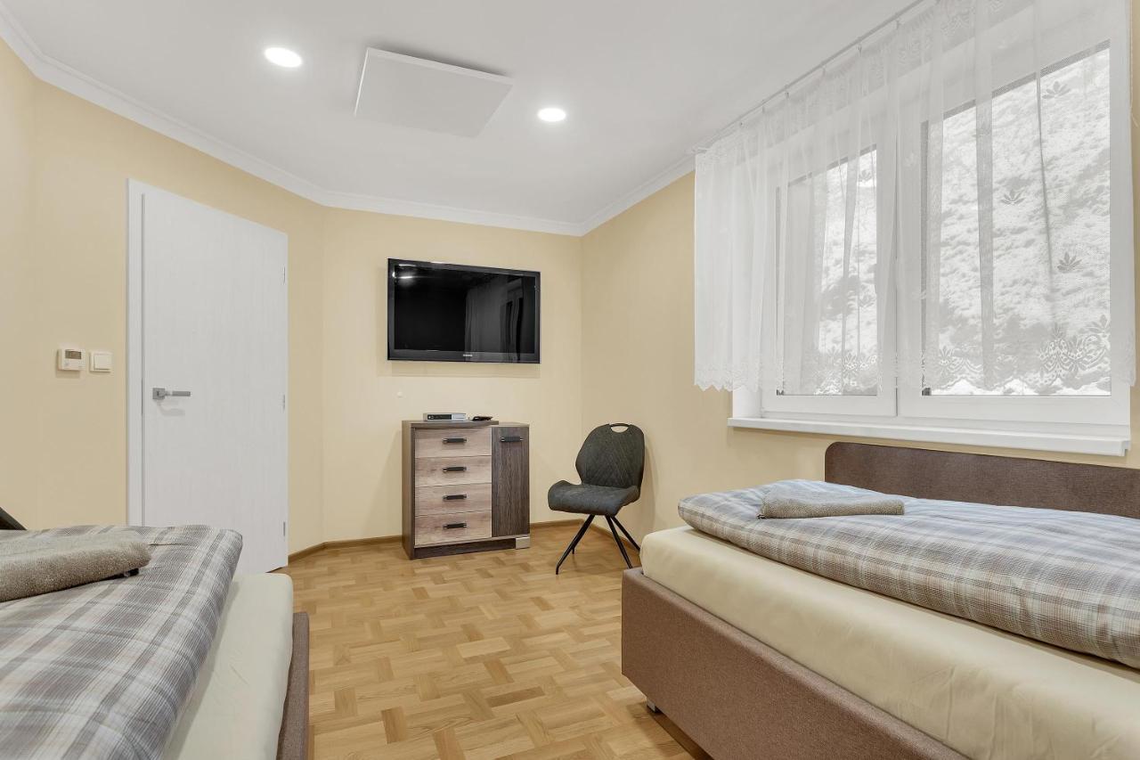 Apartmany Na Vyhledech Loucna pod Klinovcem Ngoại thất bức ảnh