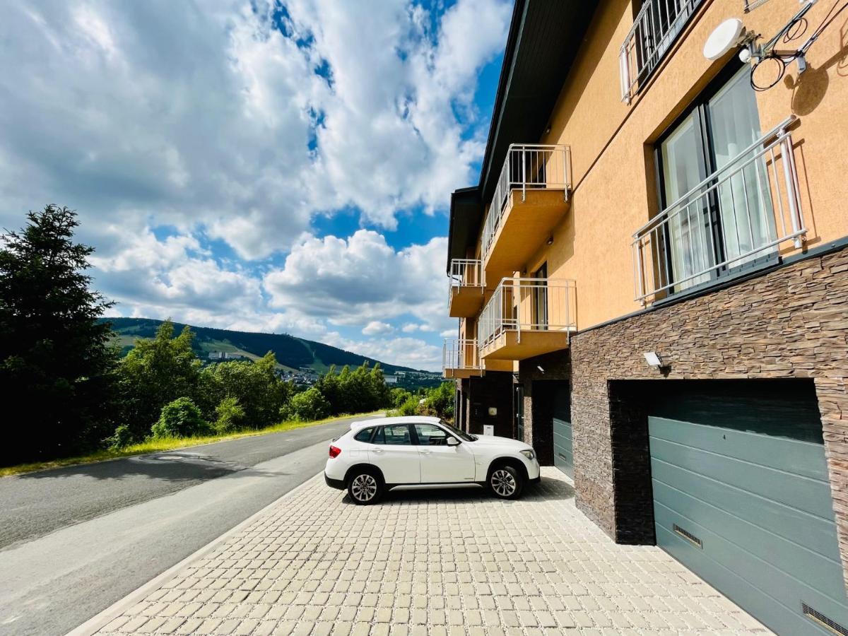 Apartmany Na Vyhledech Loucna pod Klinovcem Ngoại thất bức ảnh